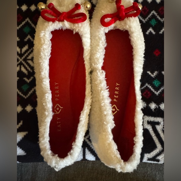 Katie Perry flats shearling with red ribbon - Picture 1 of 5
